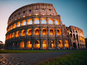 The Colosseum at Sunset: Rome's Iconic Flavian Amphitheatre Illuminated